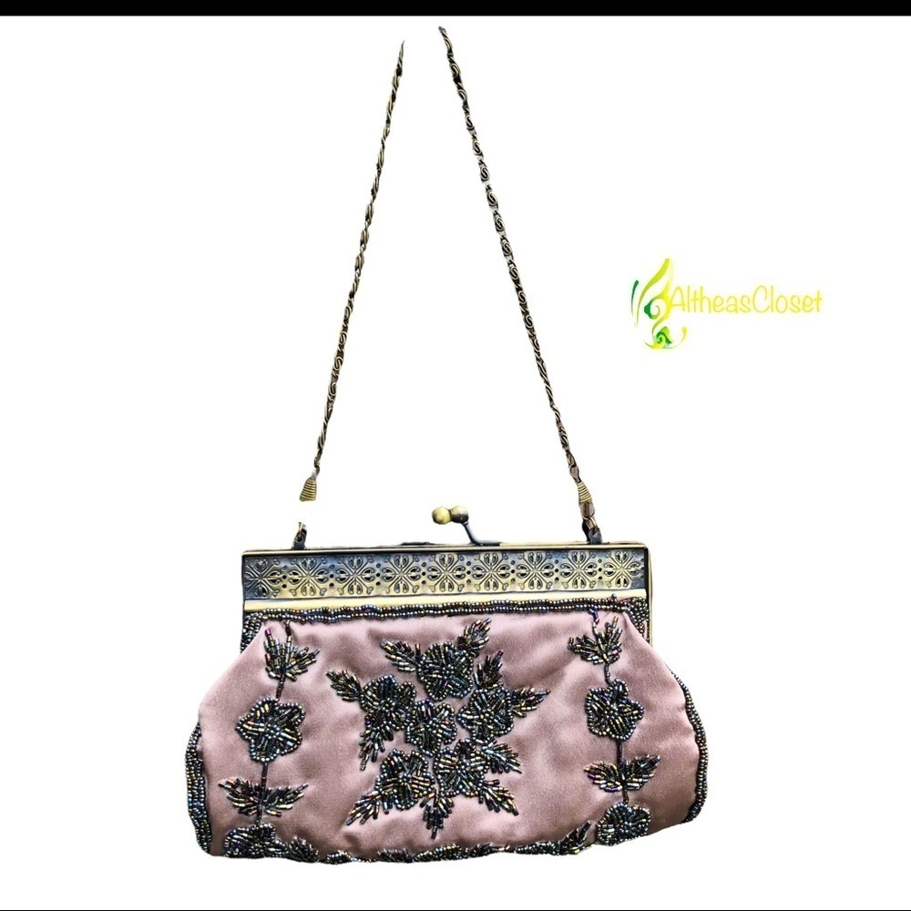 𝅺(SOLD) VINTAGE beaded beauty - Picture 16 of 16
